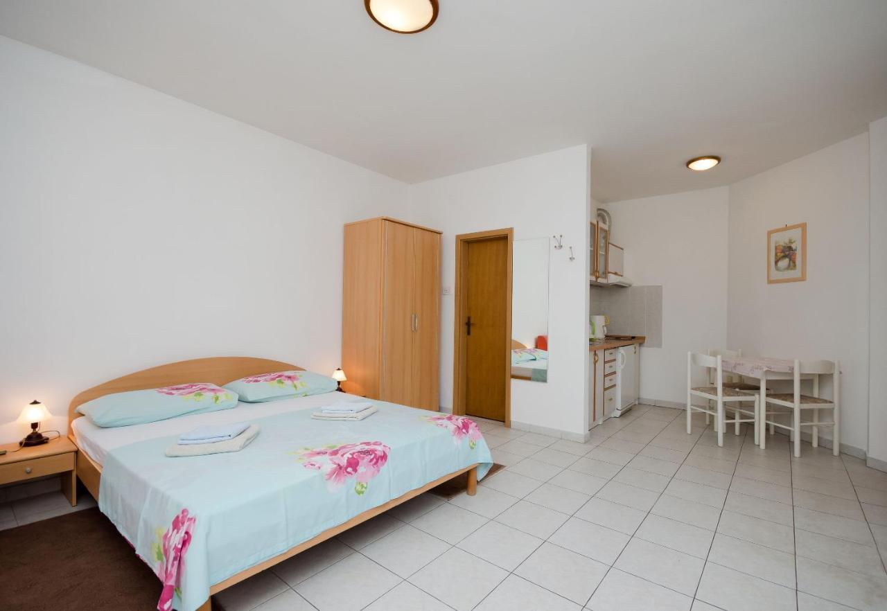 Apartments Branimir โนวีวีโนดอลสกี ภายนอก รูปภาพ