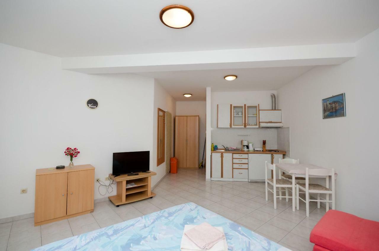 Apartments Branimir โนวีวีโนดอลสกี ภายนอก รูปภาพ