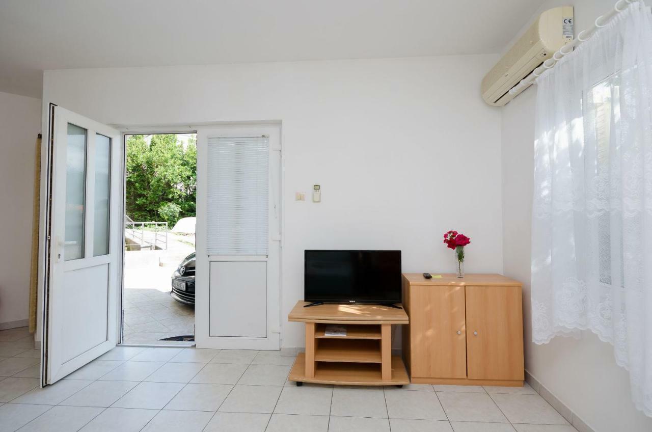Apartments Branimir โนวีวีโนดอลสกี ภายนอก รูปภาพ